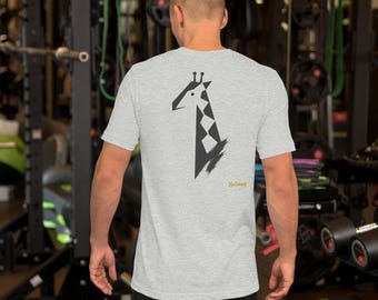 Abstract Giraffe T-Shirt, Minimalist Safari Animal Back Print, Gold Graffiti Tag, Unisex Graphic Top – No Comment