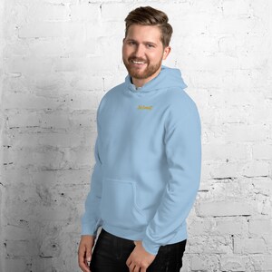 Bluza z kapturem z abstrakcyjnym motywem lwa z przodu, minimalistyczny nadruk z dużym kotem na plecach, złota metka z graffiti na piersi, bluza unisex – brak komentarza zdjęcie 15