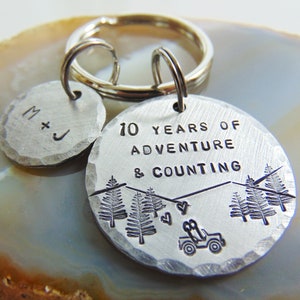 Ten Year Anniversary Keychain,10 Year Anniversary, Wedding Anniversary Gift, 10 Years Married, Personalized, Gift for Him Her, Valentines