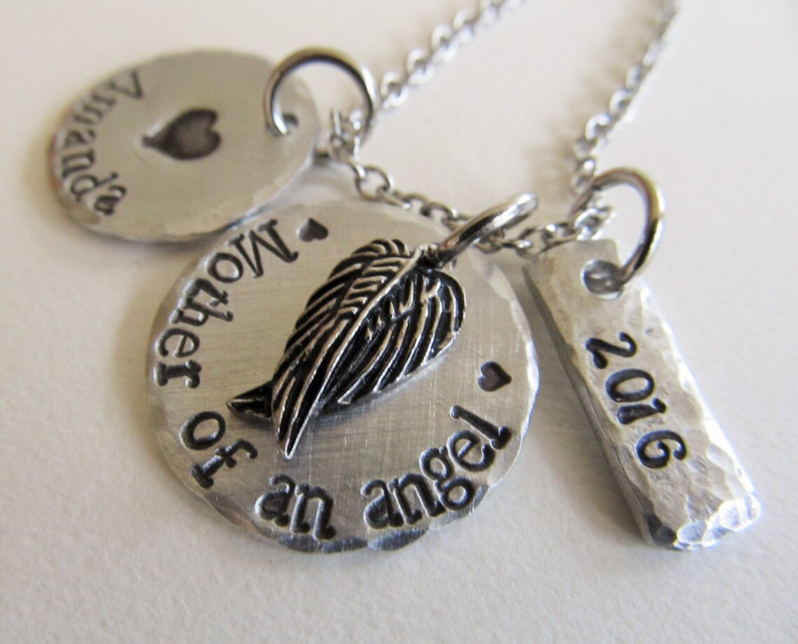 Mom of an angel necklace Clearance