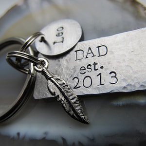 Dad Keychain,Personalized, Father's Day Gift, Fathers Keyring, Gift For Him, Hand Stamped Accessories, New Father Gift, Dad, Daddy, Pop image 1