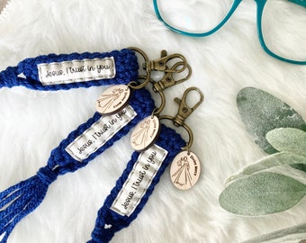 Keychain. Catholic keychain with charm. Divine Mercy Keychain. Jesus I trust in you. Catholic gifts for women. Catholic bag charm.