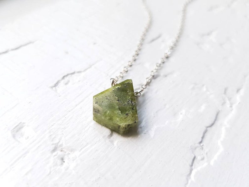 Gift for Mother Green Gemstone Necklace Dainty Gemstone Necklace Vessonite Necklace Gift for her Dainty Jewelry Vessonite Jewelry