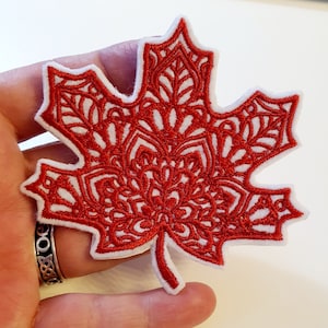 Rotes Ahornblatt, Mandala Aufnäher, Aufnäher Ahornblatt, Gestickt