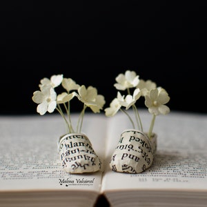 Fiori nelle mie scarpe - Arte di carta in miniatura - Miniature chic - Stile miniatura - Sostenibile - Regalo di carta - Primo anniversario