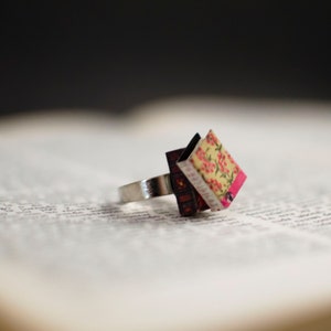 Paper Ring - First Anniversary - Paper Anniversary - Miniature Books - Paper Art - Sustainable - Literary Gift - Teacher Gift