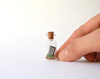 Tiny Paper Books in a bottle - Vial with miniature books