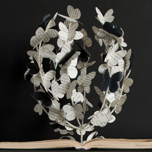 Der Baum der Schmetterlinge - Buchkunst - Buchskulptur - Verändertes Buch - Made to Order
