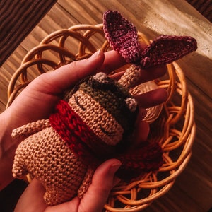 Häkelanleitung, Baby Maple Seed Amigurumi Fliegerpuppe, Herbst, PDF, Waldgeist, Baumfreund, Cottage Core toy