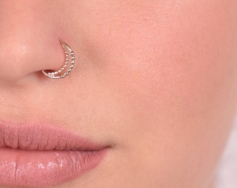 Double nose ring for single piercing, Moon Nose Ring Hoop, Boho Nose Ring, Nose Jewelry, Crescent moon Nose Ring Piercing, Small Nose Hoop