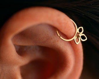 Cartilage Hoop, 14k gold Tragus Hoop, Helix Hoop, Conch Hoop, Piercing Hoop Ring, Tiny Huggie Hoop