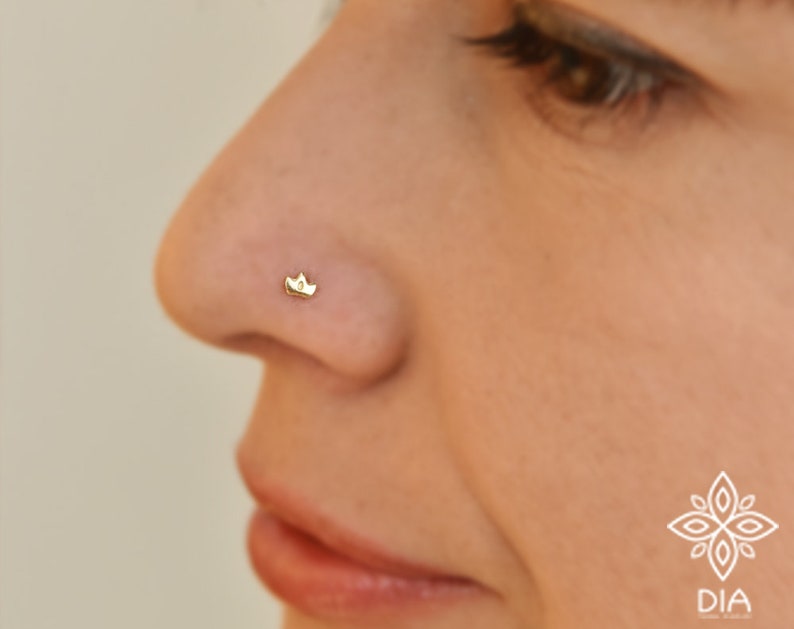 Crown nose stud 14k Gold nose screw Solid gold stud Tiny nose ring Crown earring Helix stud Nose jewelry Cartilage stud Minimalist earrings image 2