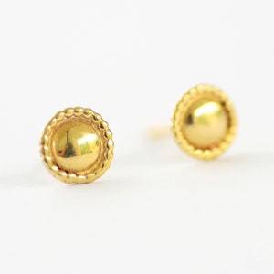 Minimalist Earrings,Round Earrings,14k gold Stud Earring,Single or Pair Round Stud Earrings,Geometric Earrings,Circle Gold Studs,Nickel Free
