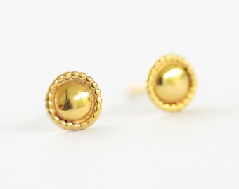 Minimalist Earrings,Round Earrings,14k gold Stud Earring,Single or Pair Round Stud Earrings,Geometric Earrings,Circle Gold Studs,Nickel Free