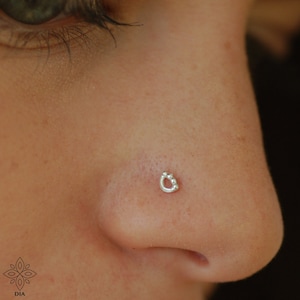 Silver Nose Stud, Silver Tribal nose earring, Tiny silver nose stud, Indian Tragus silver, Silver Nose jewelry, Nose Piercing, Silver tragus
