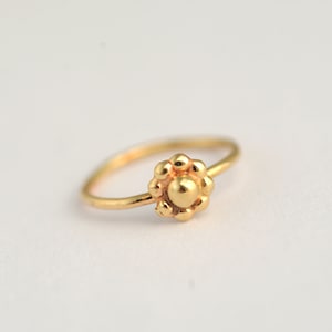 Tragus Earring, 14k Gold Tragus Hoop earring, Tragus Jewelry, Piercing Gold, Tiny Tragus Stud, Fits Helix, Cartilage Piercing