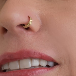 Indian Nose Ring, 14k Gold Unique Nose Ring, Nose Ring Hoop, Nose Piercing, Snug Nose Jewelry, Tribal Nose Ring