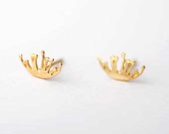 Tiny 14k Solid Gold Flower Stud Earrings, Handmade