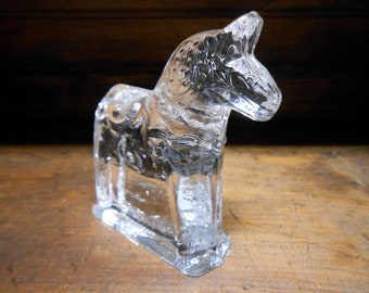 paperweight art glass Lindshammar. Swedish Dala horse