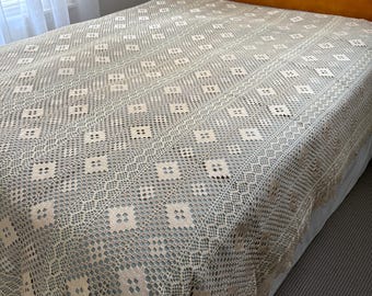 1930s Ivory Lace Bedspread Coverlet Or Tablecloth | Queen Size | Excellent Condition