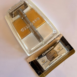 Vintage 1960s Gillette Slim Adjustable 1-9 Safety Razor w/ Blade + 10 NOS Blades | Men&#39;s Razor