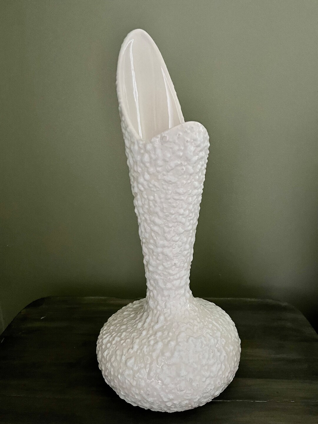 MCM Royal Haeger Pottery Popcorn Pebble Vase White R1752 Retro Mid