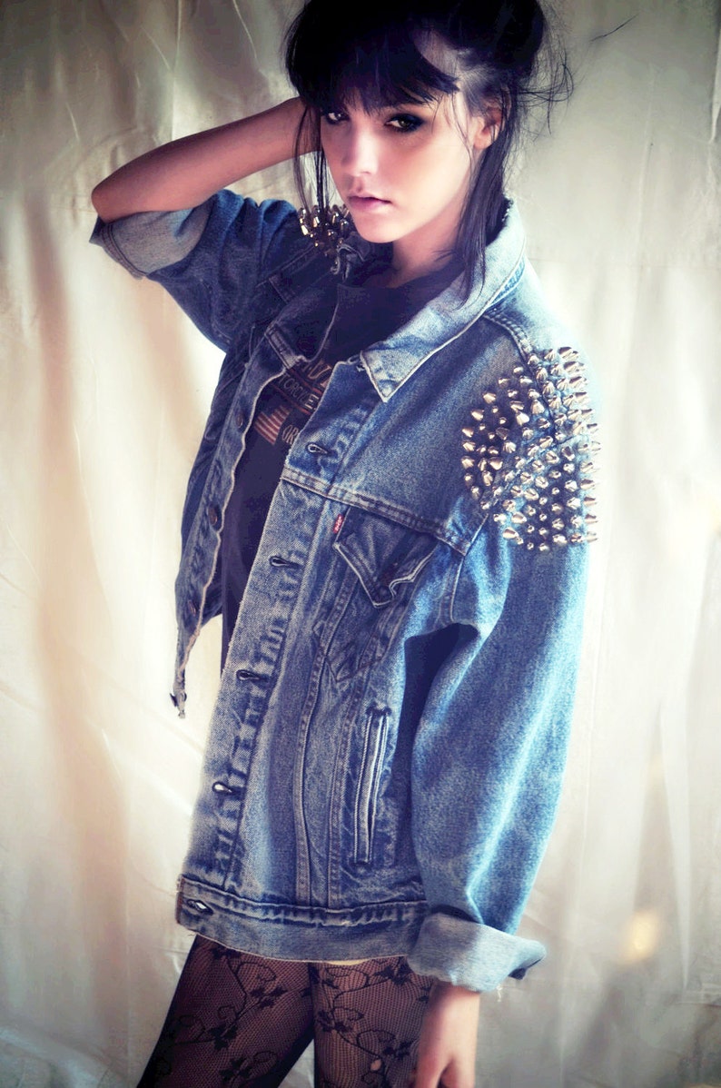 Studded Levi's Denim Jacket Oversize Boyfriend Fit Women / Men Shoulders Vintage Grunge Punk image 2