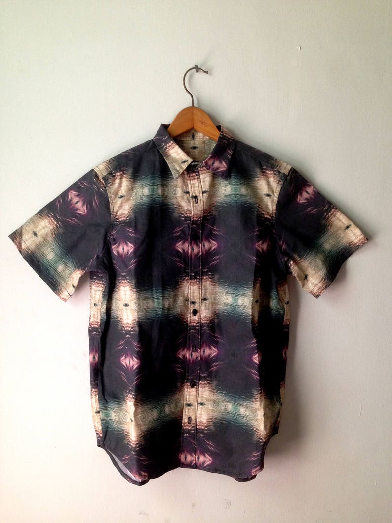 Optic Waves Short Sleeve Dress Shirt