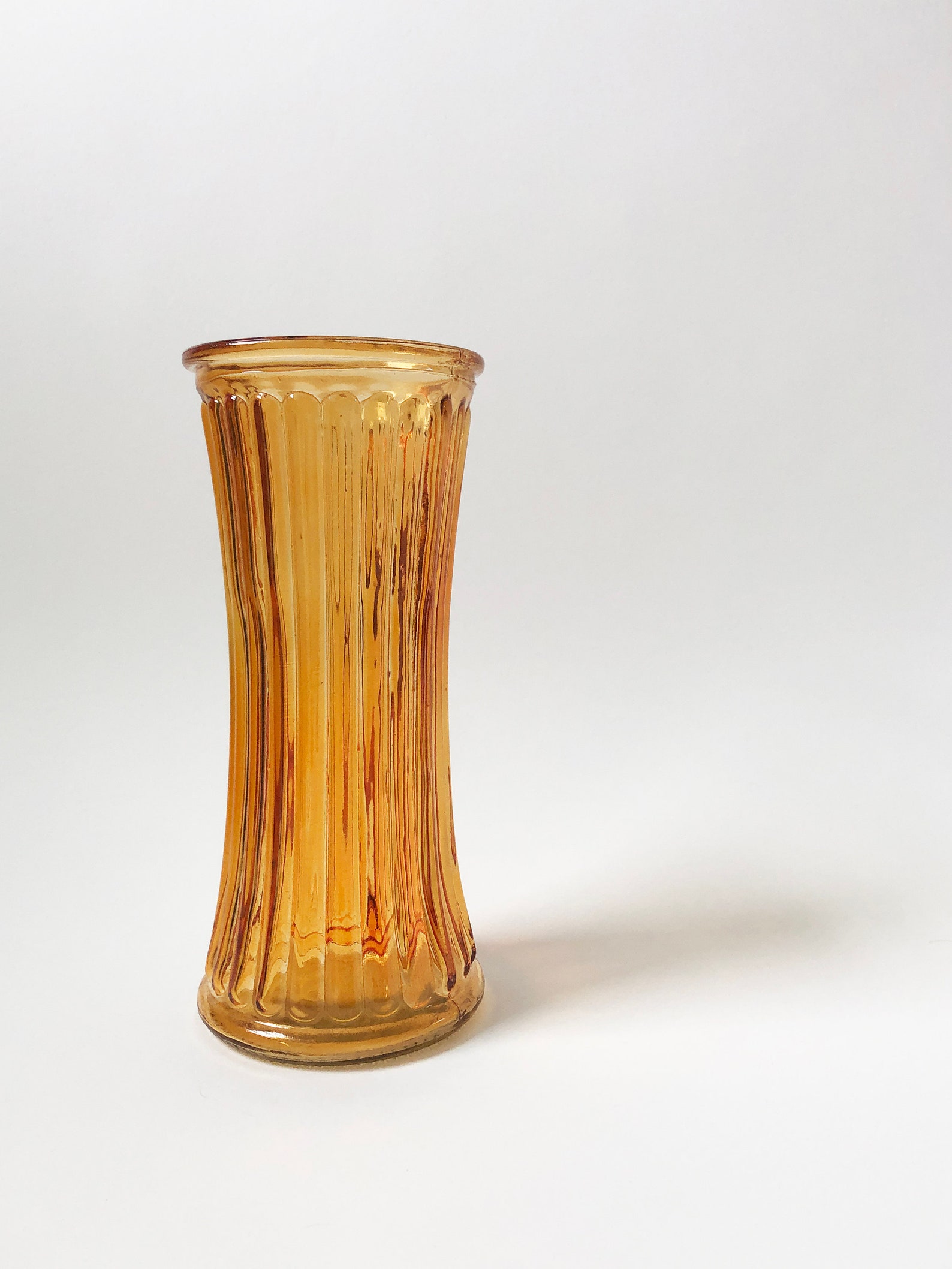 ribbed flower vase
