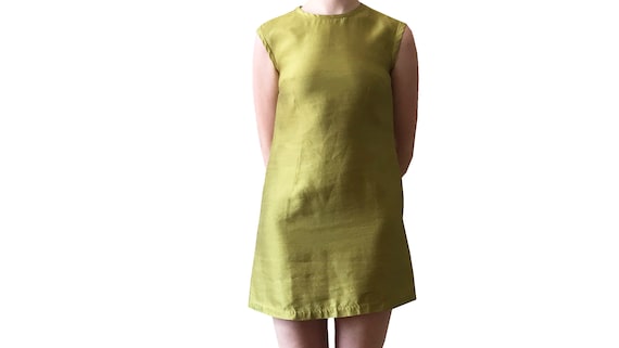 neon dress size 4