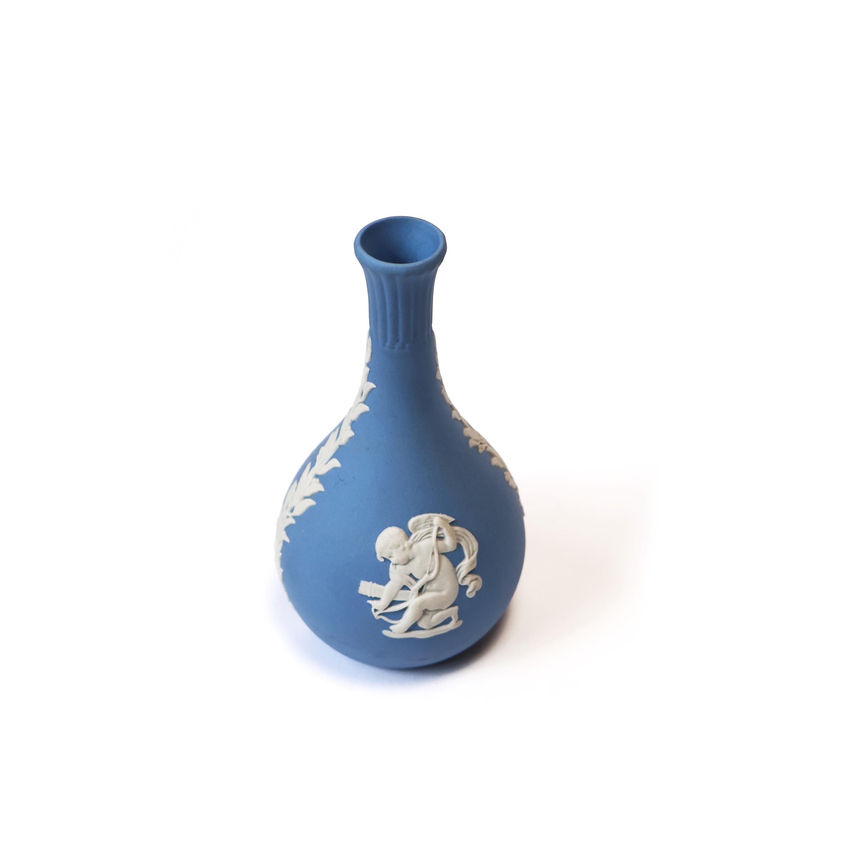 ヴィンテージ ウェッジウッド ブルー ジャスパーウェア バドフラワー