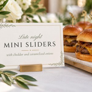Individuelles Hochzeitsschild-Set: Willkommensschild mit botanischer Linienzeichnung, Sitzplan, Namensschilder, Menü- und Barschild, druckbare digitale Dateien Bild 7