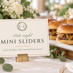 Gepersonaliseerd bordje voor een late avondsnack, monogram op een trouwetiket voor eten, snacklabel voor een krans, printbaar digitaal bestand van 5x3,5 inch. afbeelding 1