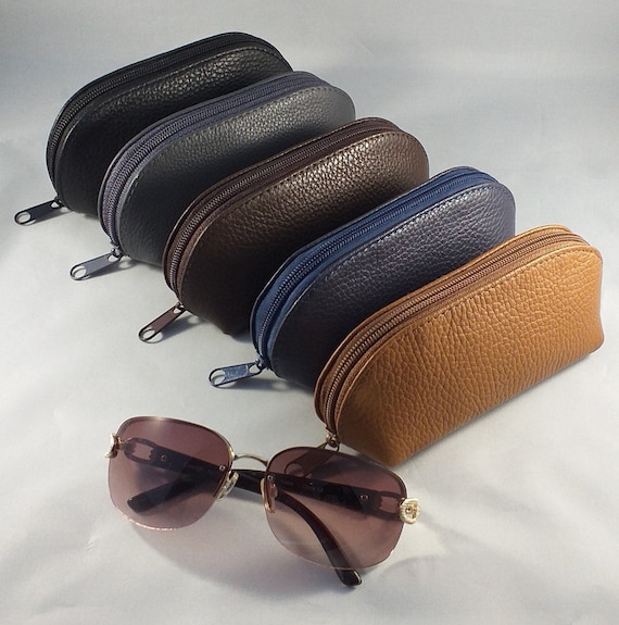 Betsy Trotwood aprender altura Estuche de gafas de cuero con cremallera Estuche de gafas de - Etsy España Betsy Trotwood aprender altura Estuche de gafas de cuero con cremallera Estuche de gafas de - Etsy España