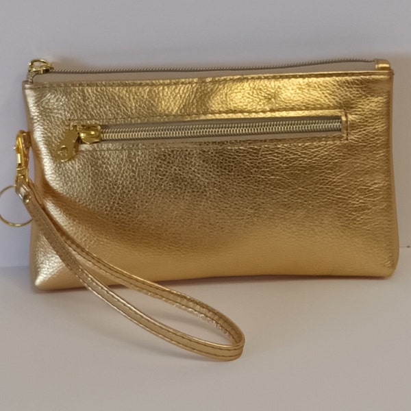 Große Clutch-Geldbörse aus weichem Goldleder mit abnehmbarer Handschlaufe