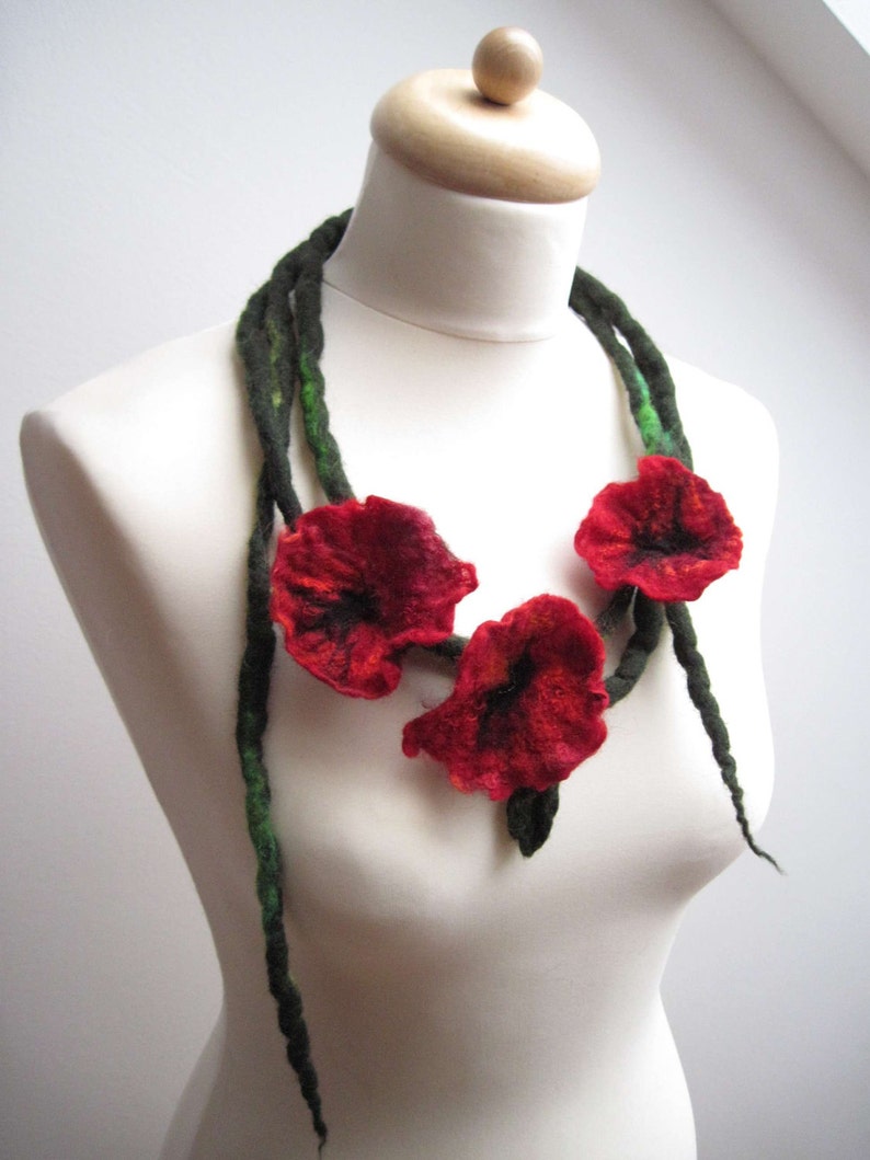 Felt Flower Necklace Red Wild Poppy Felt Floral Necklace Three Felted Flowers on Long Green Dread Spring Fashion Belt Headband Papaver image 1