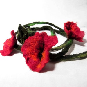 Felt Flower Necklace Red Wild Poppy Felt Floral Necklace Three Felted Flowers on Long Green Dread Spring Fashion Belt Headband Papaver image 2