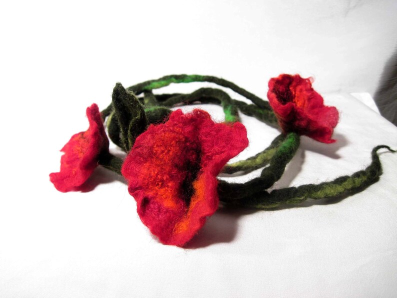 Felt Flower Necklace Red Wild Poppy Felt Floral Necklace Three Felted Flowers on Long Green Dread Spring Fashion Belt Headband Papaver image 2