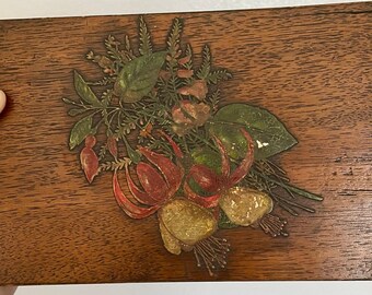Costurero victoriano de madera / Aplicación floral antigua, almacenamiento de hilos