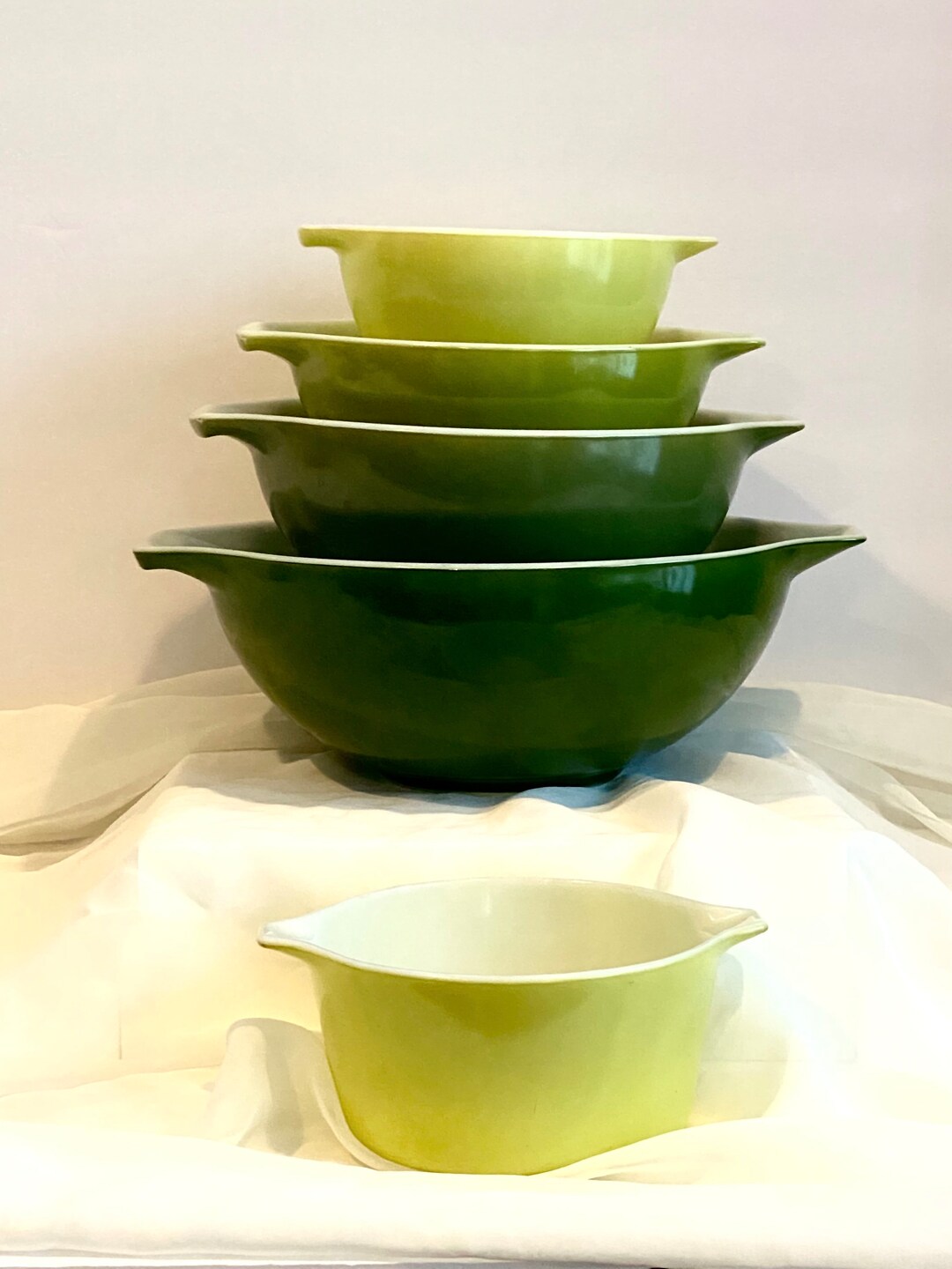 60s Pyrex Verde Cinderella Nesting Bowls Set of 4 1 Extra Pyrex ...