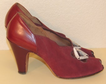 1940s Peep Toe Pumps Suede and Leather 5.5