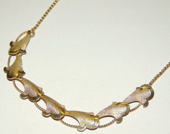 1950s VAN DELL Gold Tone Necklace - image 2