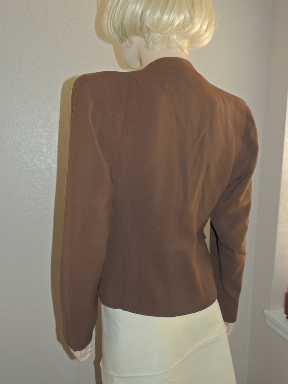 1940s Moca brown suit Jacket with tan Trim - image 6