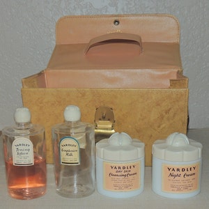 1940s YARDLEY Beauty Kit