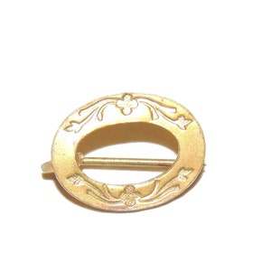 Victorian Era Tiny pin/brooch