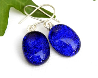 Bleu cobalt verre dichroïque Drop boucles d’oreilles, bijoux en verre fusionné, bleu royal art verre boucles d’oreilles sur 925 argent sterling Earwires