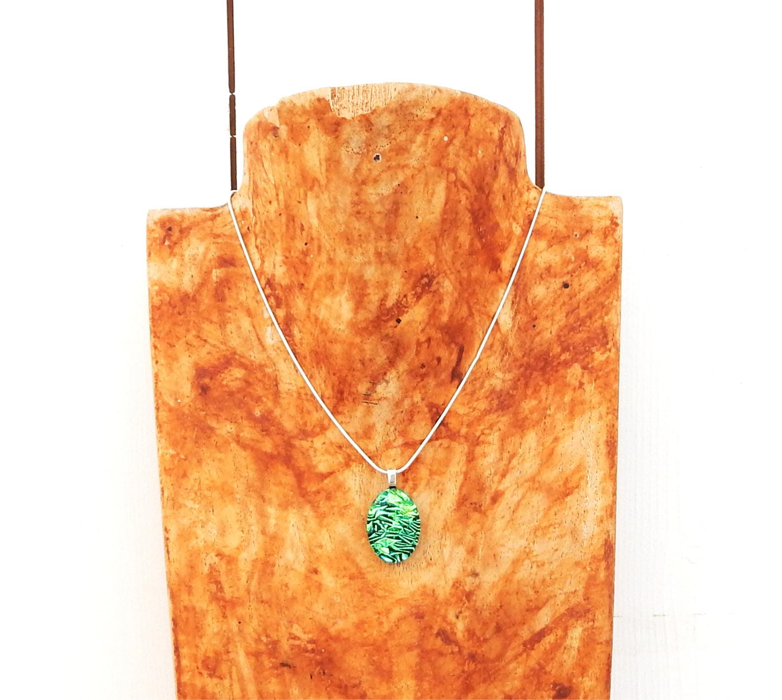 Collier Ravissant En Verre Turquoise Et Vert émeraude à Facettes - 48 Cm - Neuf Sans Boîte