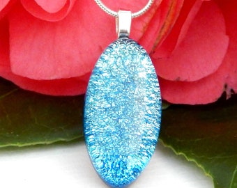 Pendentif en verre dichroïque bleu argent simple, bijoux en verre fondu, élégant collier ovale en verre d’art bleu argenté, bijoux de mariage