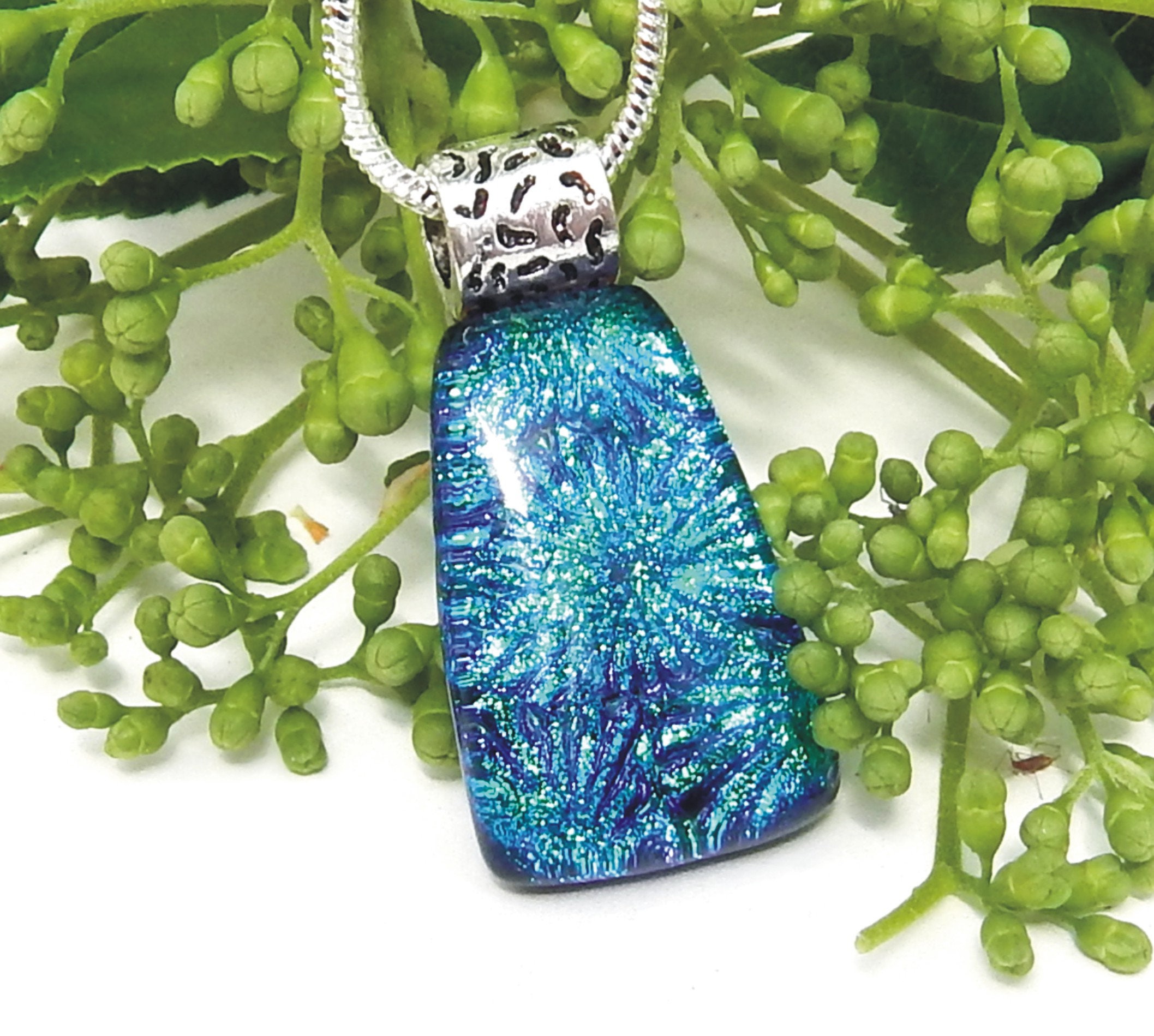Emerald Green and Cobalt Blue Dichroic Glass Pendant Fused Glass Jewellery Springtime Art Glass Necklace Etsy Australia