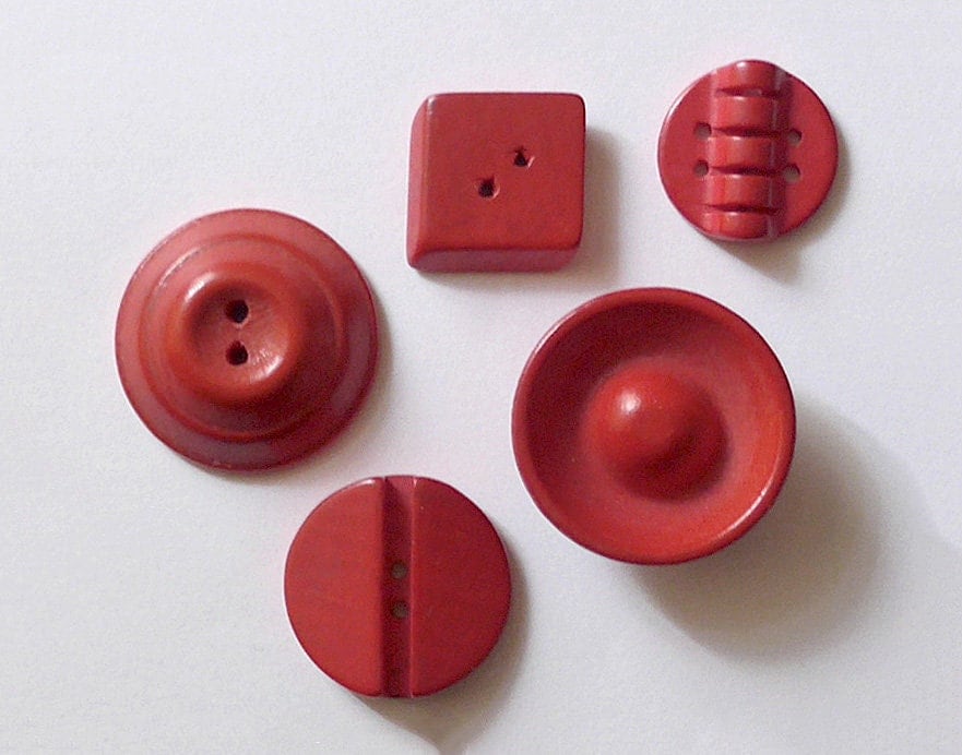 2 hole sew-thru's and 2 hole reverse 5 different c1930's-early 50's. Art Deco Wood buttons red Round & square vintage